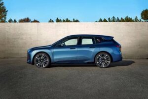 BMW iX 2025